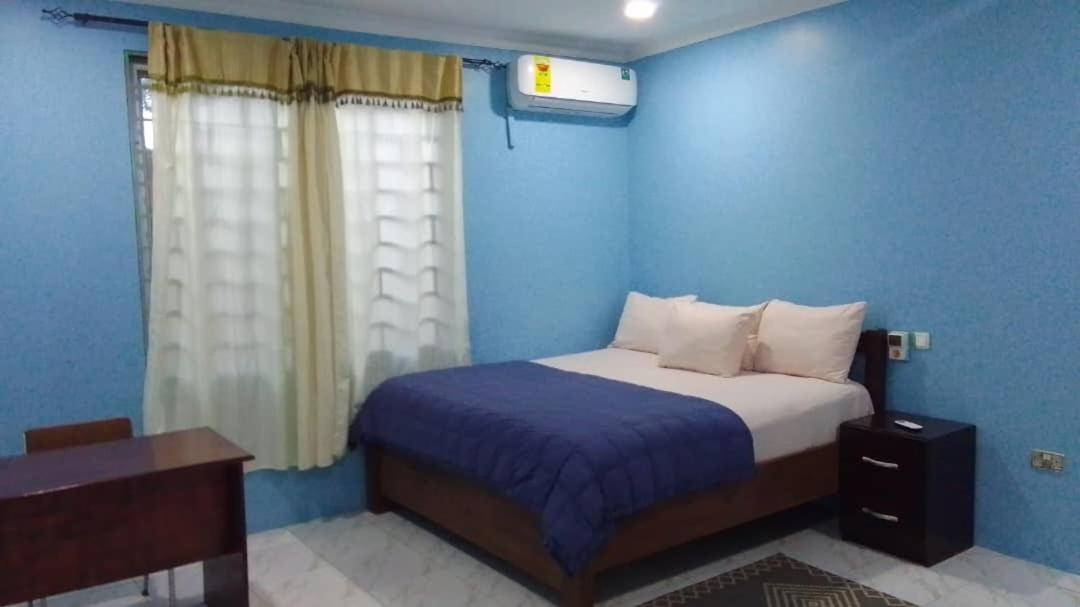 Oneworld Guesthouse & Events Centre Accra Extérieur photo